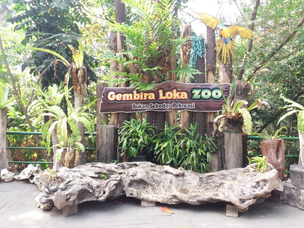 Hotel dekat Gembira Loka untuk liburan
